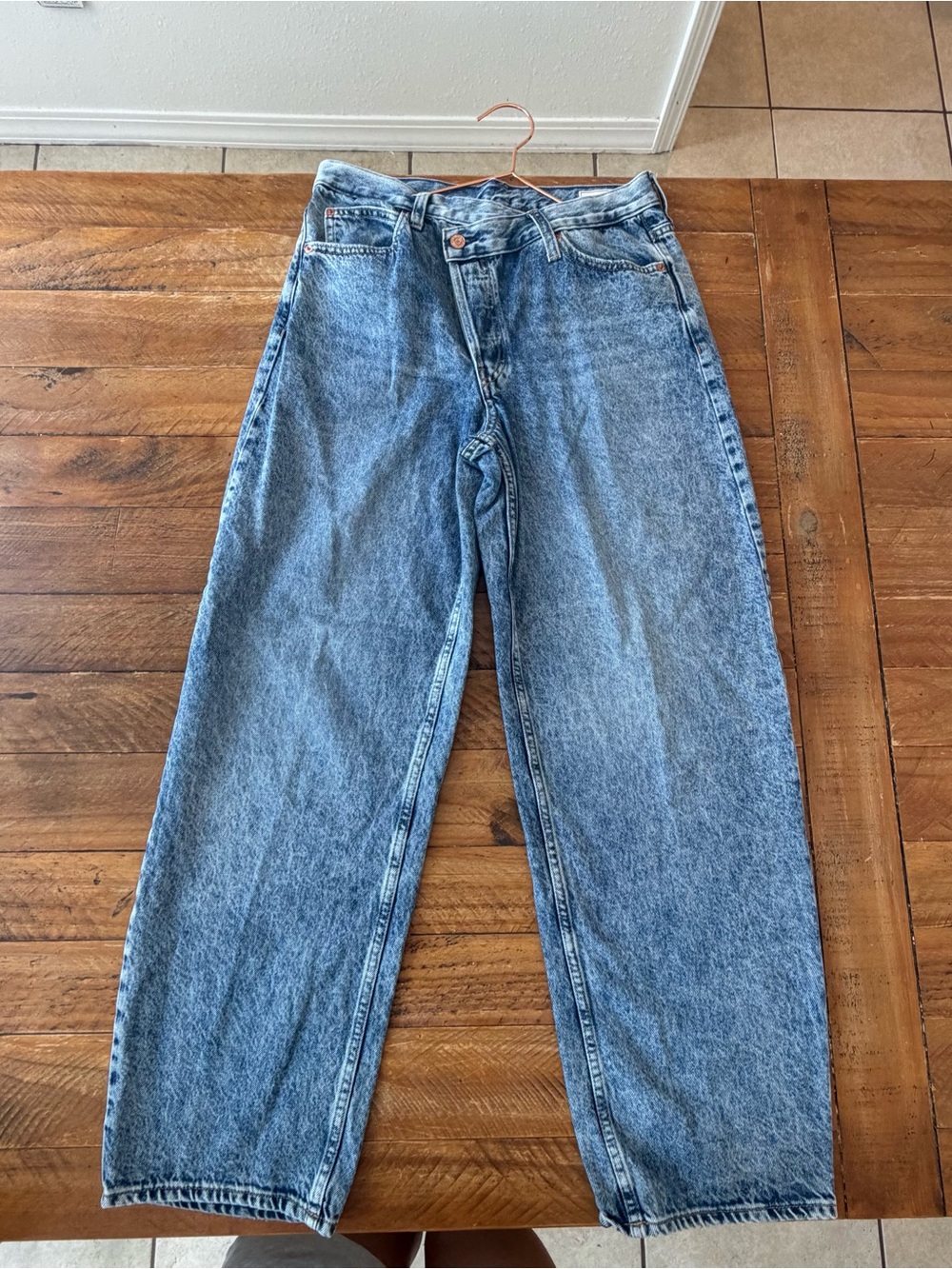 GAP Light Blue Barrel High-Rise Jeans size 28/6